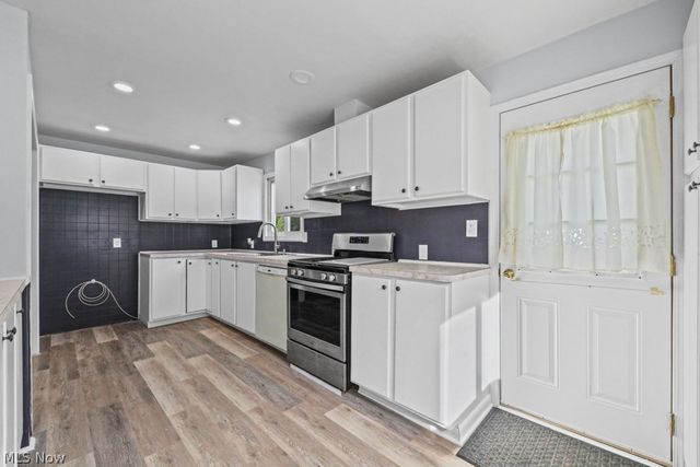 5713 Vickie Lane, Bedford Heights, OH 44146