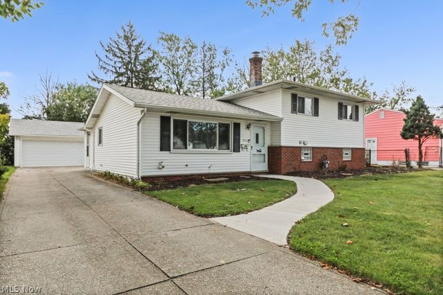 5713 Vickie Lane, Bedford Heights, OH 44146