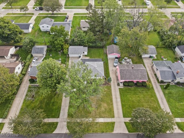 5713 Vickie Lane, Bedford Heights, OH 44146