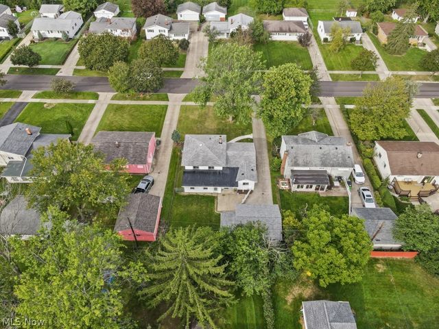 5713 Vickie Lane, Bedford Heights, OH 44146