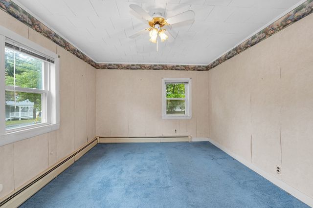 114 Old Meadow Rd, Dracut, MA 01826