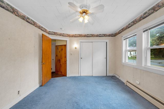 114 Old Meadow Rd, Dracut, MA 01826