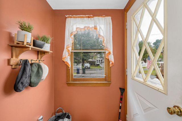 114 Old Meadow Rd, Dracut, MA 01826