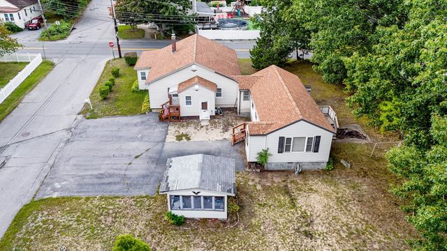 114 Old Meadow Rd, Dracut, MA 01826