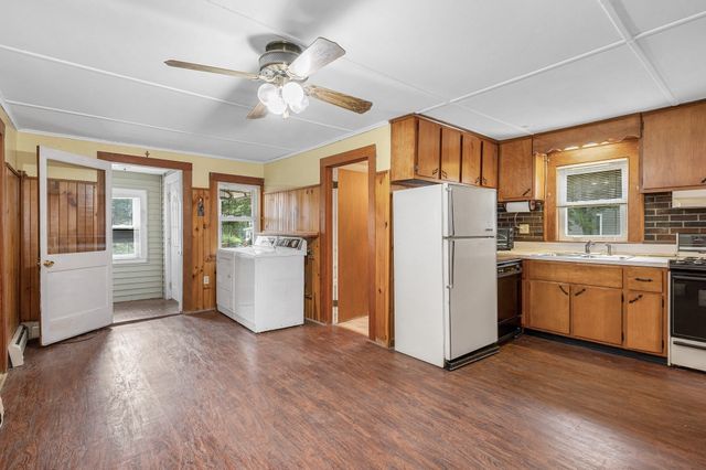 114 Old Meadow Rd, Dracut, MA 01826