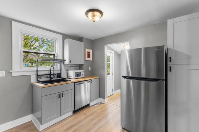 2195 Ferris Road, Columbus, OH 43224