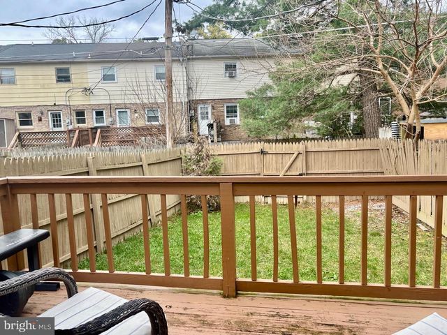 611 CARROLL DR, Stephens City, VA 22655