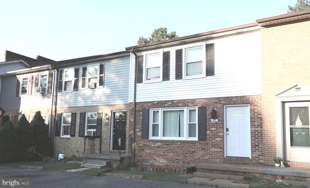 611 CARROLL DR, Stephens City, VA 22655