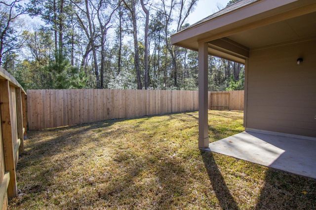 329 North Meadows Drive, Willis, TX 77378