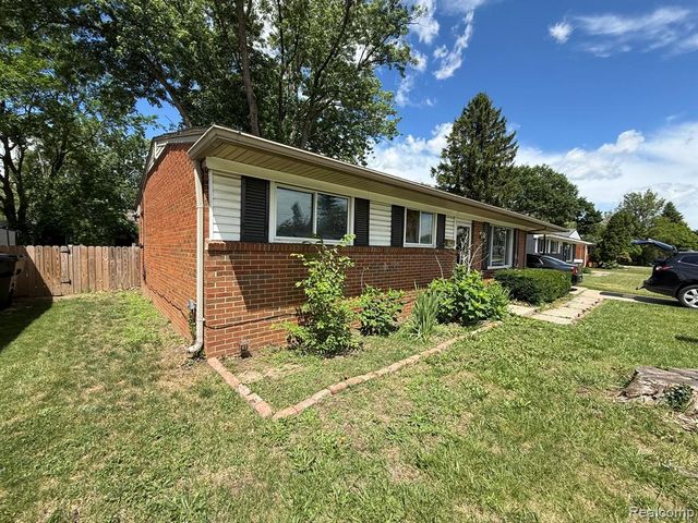 43105 Penny Drive, Sterling Heights, MI 48314
