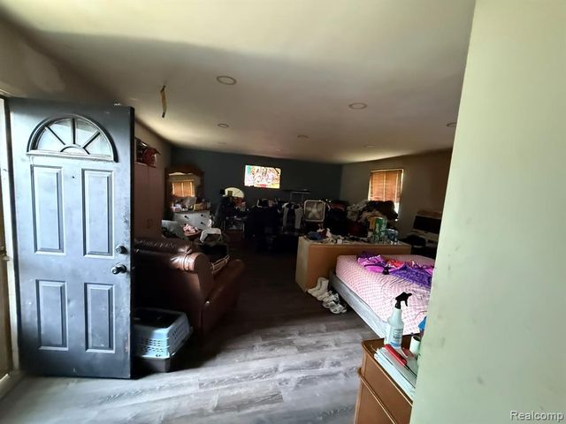 43105 Penny Drive, Sterling Heights, MI 48314