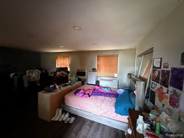 43105 Penny Drive, Sterling Heights, MI 48314