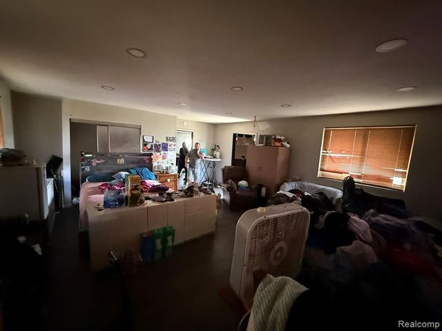 43105 Penny Drive, Sterling Heights, MI 48314