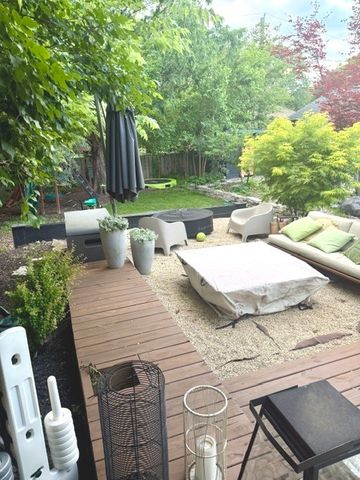 738 N Pine Avenue, Arlington Heights, IL 60004