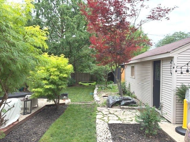 738 N Pine Avenue, Arlington Heights, IL 60004