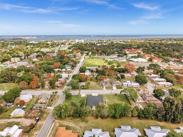 313 13th S St A, Fort Pierce, FL 34950