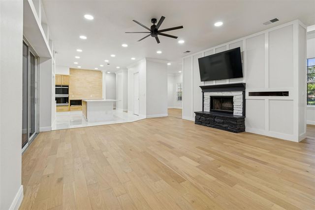 18909 APIAN WAY, Lutz, FL 33558