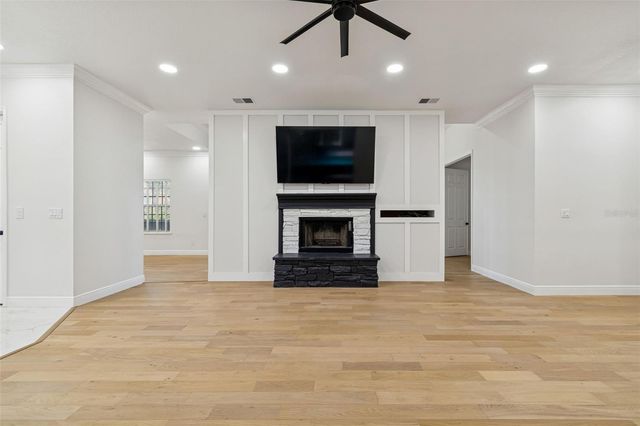 18909 APIAN WAY, Lutz, FL 33558