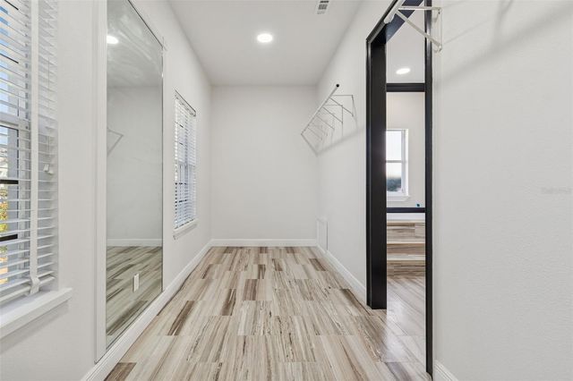 18909 APIAN WAY, Lutz, FL 33558