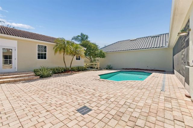 18909 APIAN WAY, Lutz, FL 33558