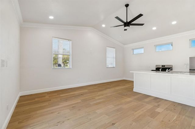 18909 APIAN WAY, Lutz, FL 33558