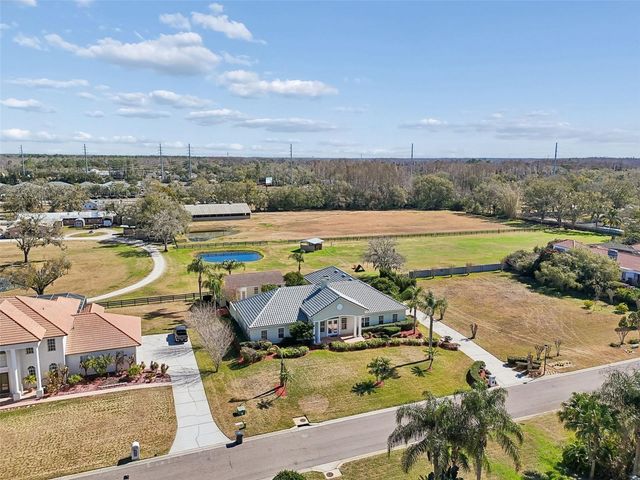 18909 APIAN WAY, Lutz, FL 33558