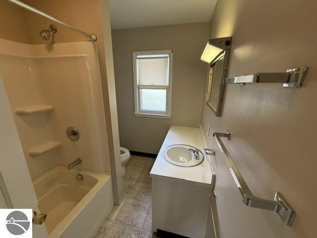 701 W Center Street, Alma, MI 48801
