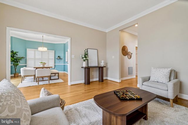 6306 30TH ST NW, Washington, DC 20015