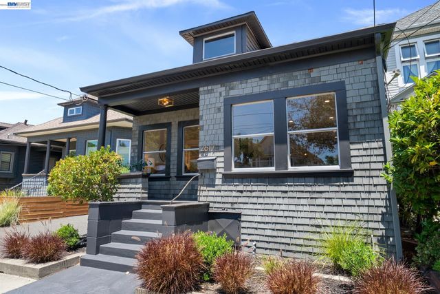 2617 Santa Clara Ave, Alameda, CA 94501