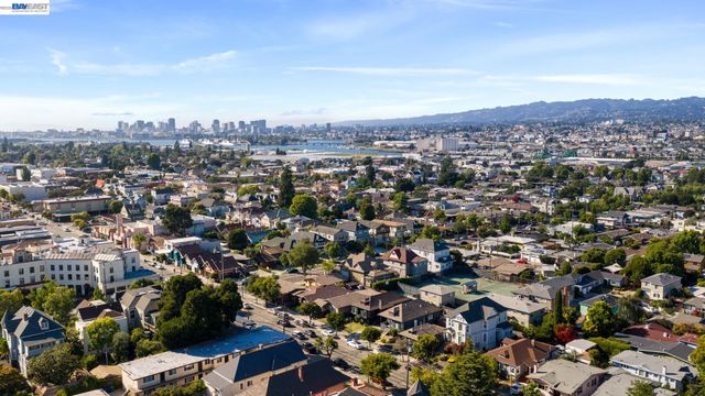 2617 Santa Clara Ave, Alameda, CA 94501