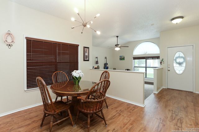 7064 BEECH TRL, San Antonio, TX 78244