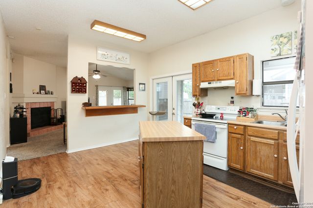 7064 BEECH TRL, San Antonio, TX 78244