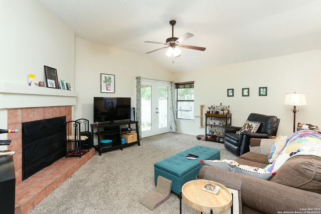 7064 BEECH TRL, San Antonio, TX 78244