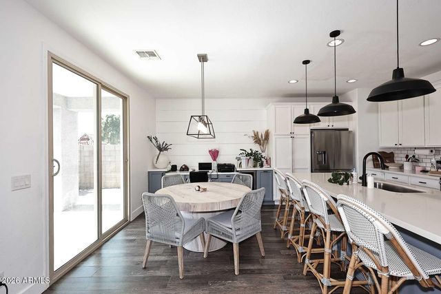 3337 E Riverdale Street, Mesa, AZ 85213