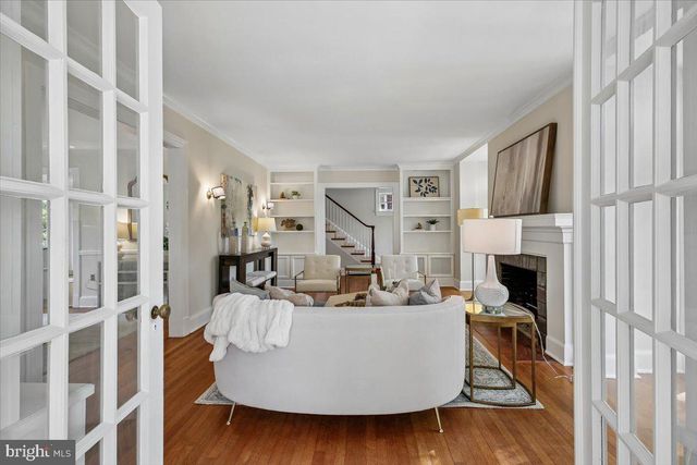 6911 RIDGEWOOD AVE, Chevy Chase, MD 20815