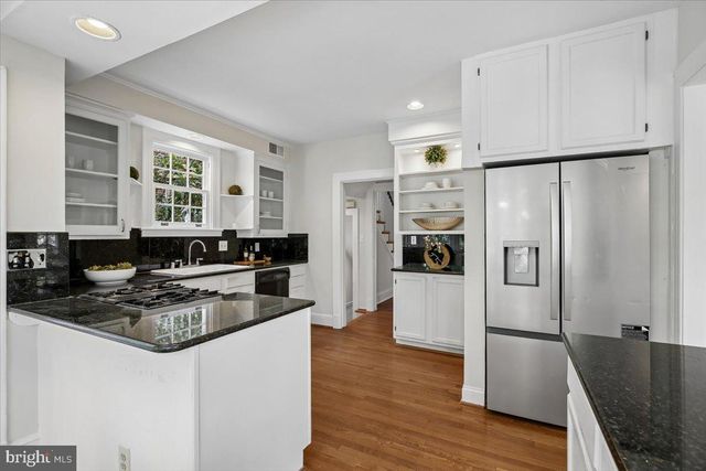 6911 RIDGEWOOD AVE, Chevy Chase, MD 20815