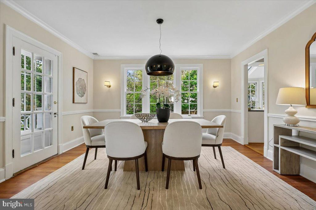 Image 20 of property listing at 6911 RIDGEWOOD AVE, Chevy Chase, MD 20815