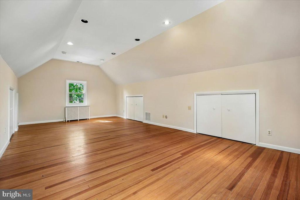 Image 45 of property listing at 6911 RIDGEWOOD AVE, Chevy Chase, MD 20815