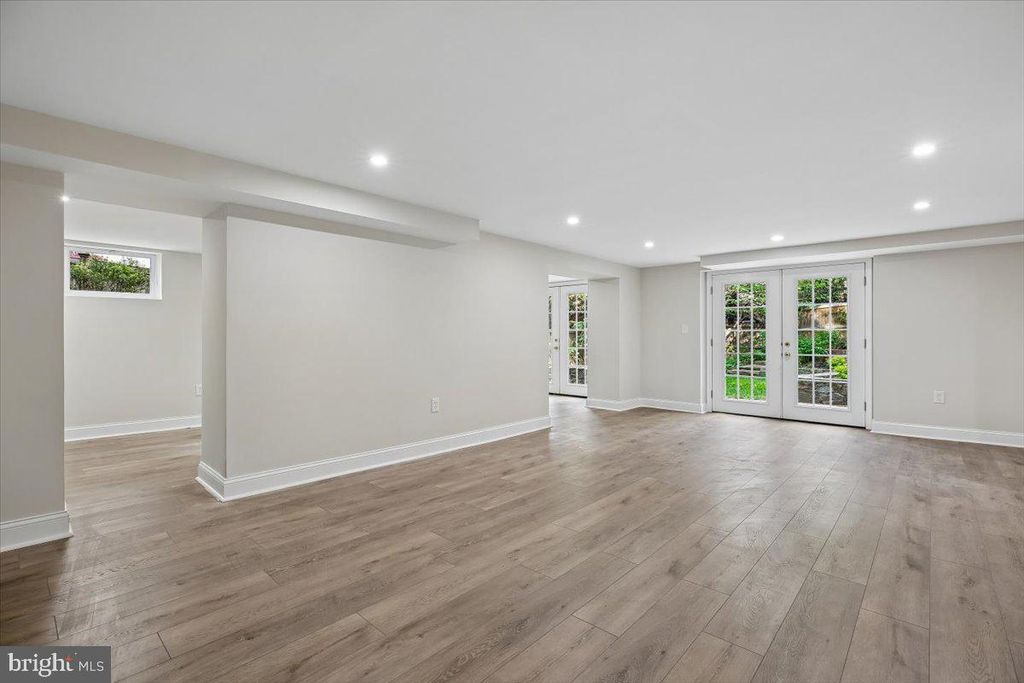 Image 50 of property listing at 6911 RIDGEWOOD AVE, Chevy Chase, MD 20815