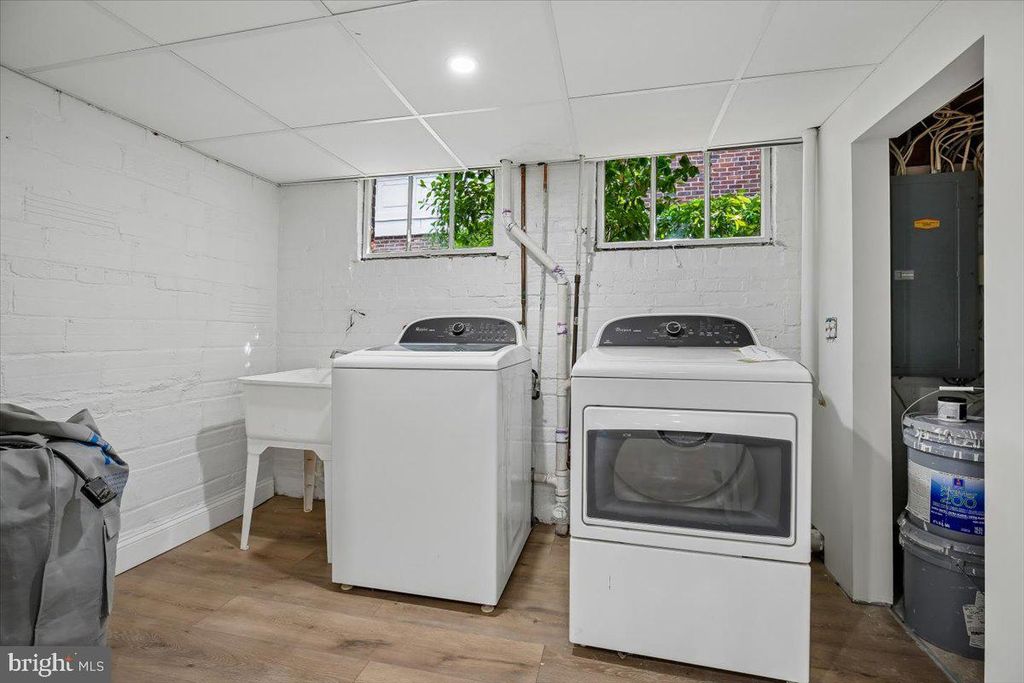 Image 52 of property listing at 6911 RIDGEWOOD AVE, Chevy Chase, MD 20815