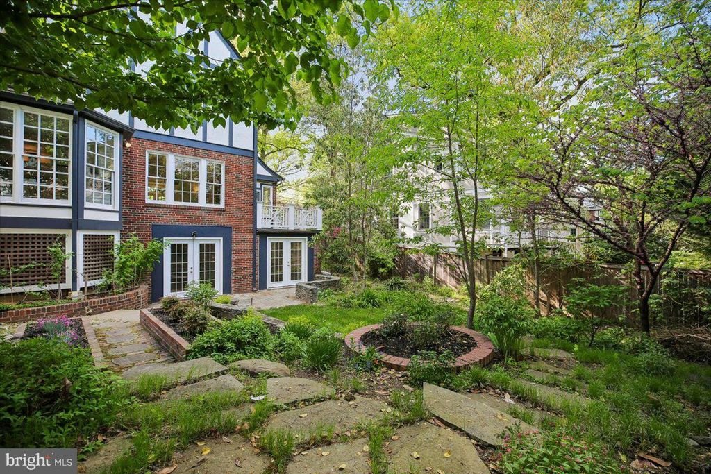 Image 56 of property listing at 6911 RIDGEWOOD AVE, Chevy Chase, MD 20815