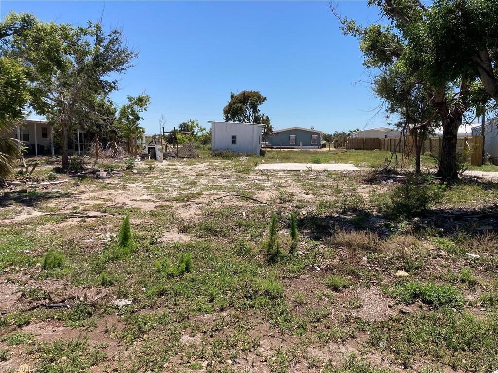 4809 Sandpiper DR, ST. JAMES CITY, FL 33956 — photo 3