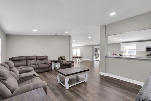 10342 County Road 3111, Kilgore, TX 75662