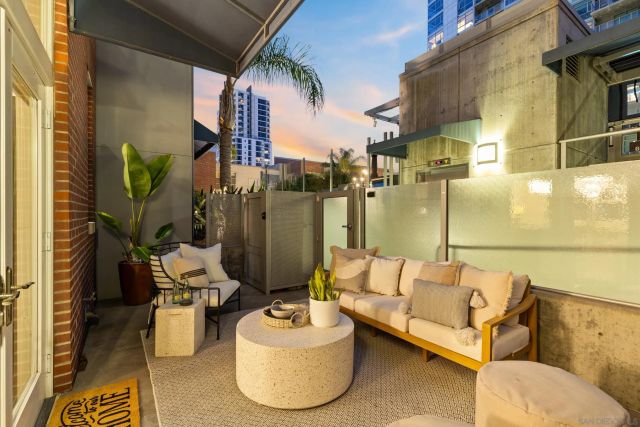 840 Island Ave TH108, San Diego, CA 92101