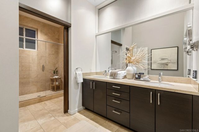 840 Island Ave TH108, San Diego, CA 92101