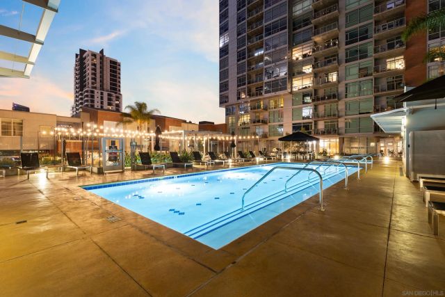 840 Island Ave TH108, San Diego, CA 92101