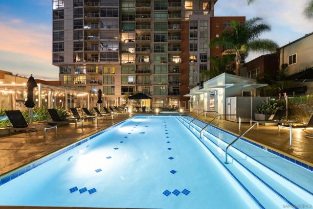840 Island Ave TH108, San Diego, CA 92101