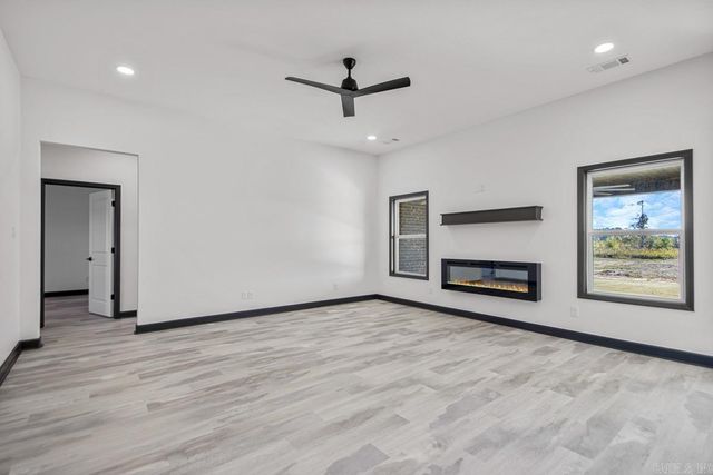 1064 Duke Drive, Bauxite, AR 72011