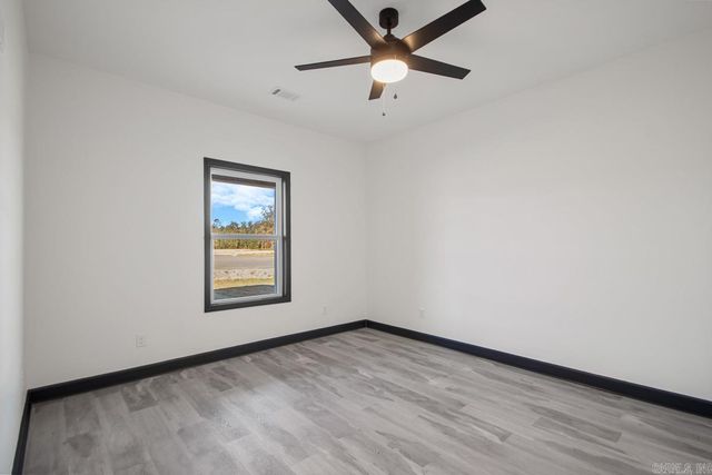 1064 Duke Drive, Bauxite, AR 72011