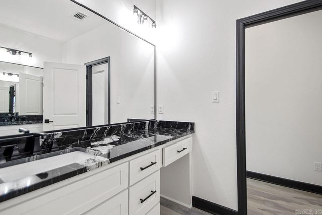 1064 Duke Drive, Bauxite, AR 72011